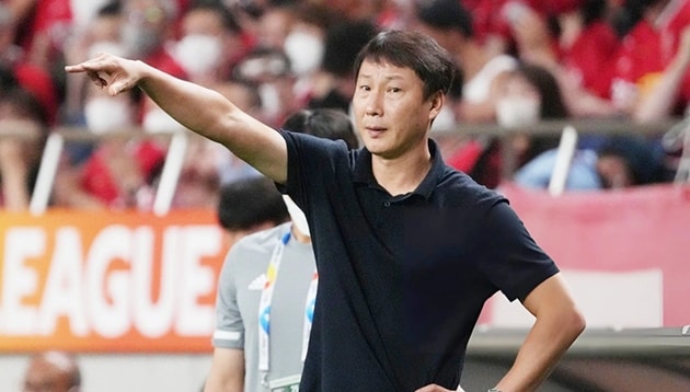 HLV Kim Sang-sik sẽ phải có những bước tính quan trọng cho giai đoạn nửa sau năm 2026.