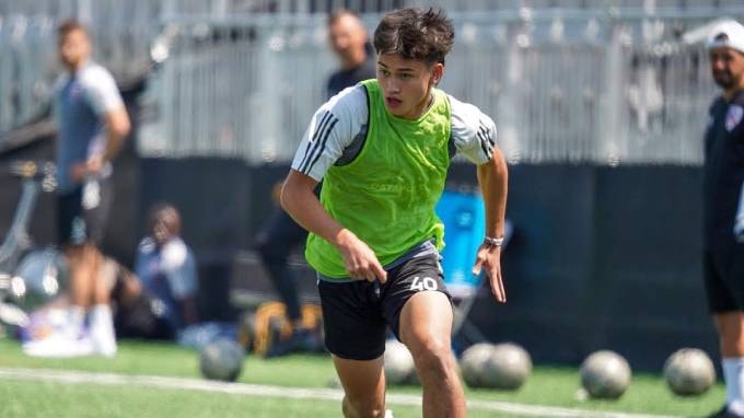 Tiền vệ Gavin Turner trong màu áo CLB D.C. United tại giải bóng đá nhà nghề Mỹ MLS.