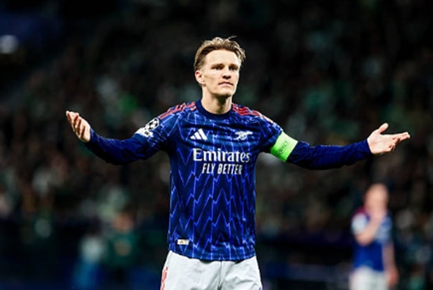 Martin Odegaard có ngày thi đấu dưới sức do ảnh hưởng chấn thương