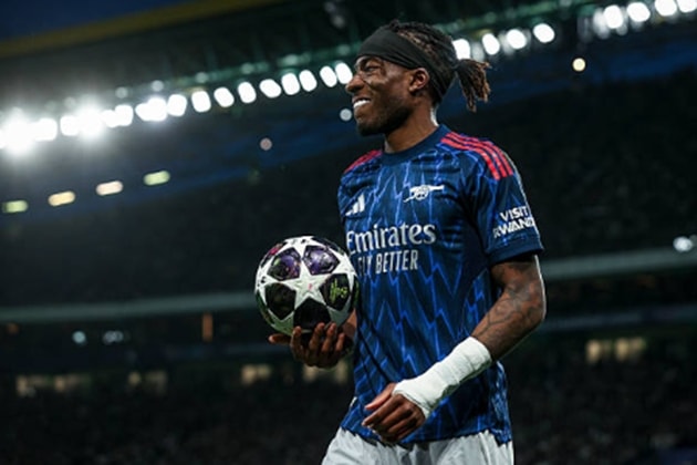 Noni Madueke nỗ lực thay thế vị trí của Bukayo Saka