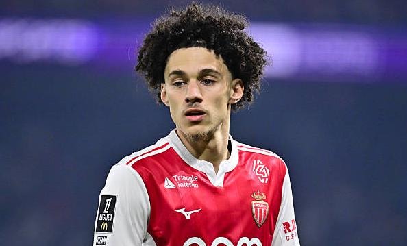 Maghnes Akliouche nằm trong tầm ngắm của Manchester United.