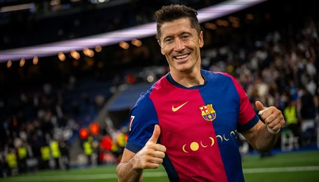 AC Milan muốn chiêu mộ Lewandowski.