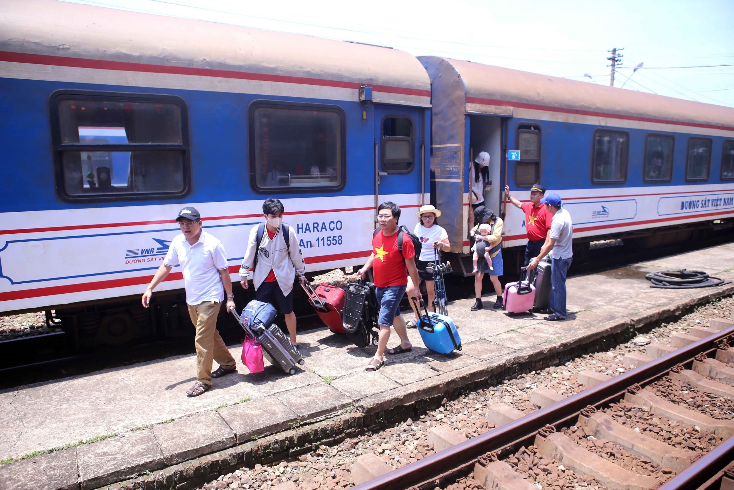 Đường sắt tăng chuyến dịp 30/4-1/5