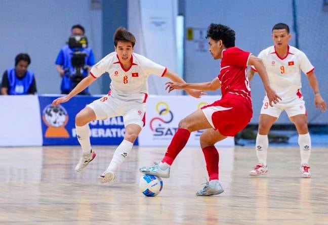 Futsal Việt Nam thua sát nút trước Indonesia.