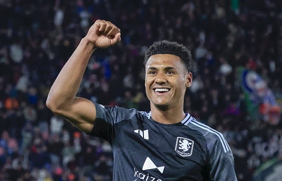 Ollie Watkins tỏa sáng rực rỡ giúp Aston Villa đánh bại Bologna tại Europa League.