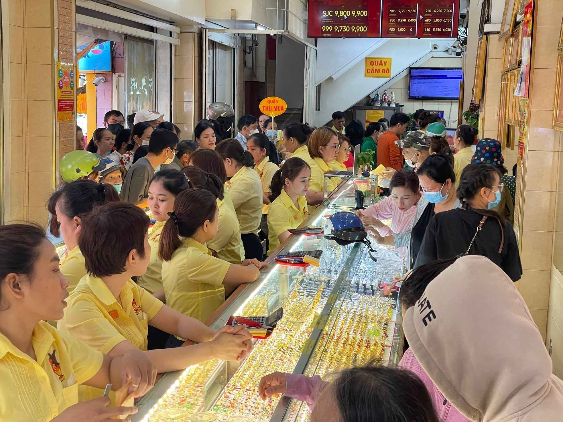 Giá vàng hôm nay 13/4/2026: SJC DOJI PNJ cập nhật sớm nhất