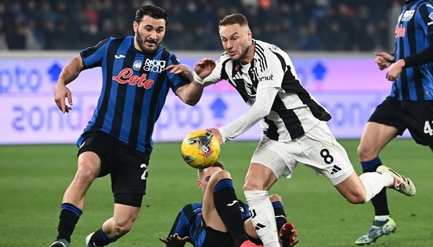 Cuộc đối đầu chiến thuật giữa hai huấn luyện viên tại vòng 32 Serie A.