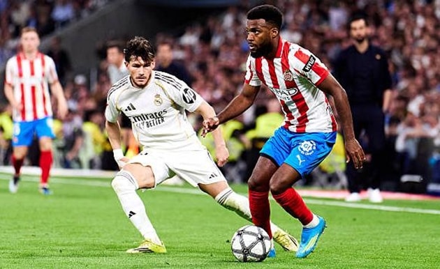 Các cầu thủ Real Madrid dường như bị phân tâm bởi đấu trường Champions League.