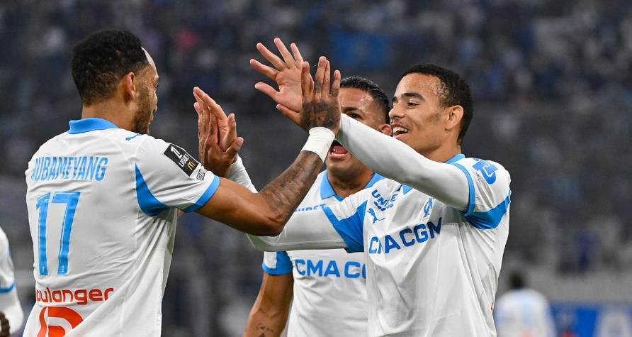 Mason Greenwood thực hiện đường kiến tạo cho đồng đội