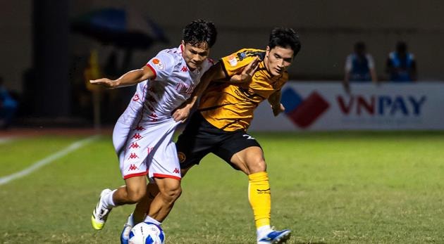 Tiền đạo Nguyễn Ngọc Mỹ là niềm hy vọng trên hàng công của CLB Thanh Hóa.