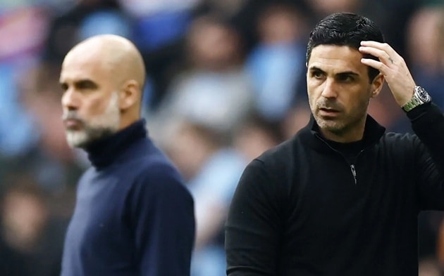 Pep Guardiola và Mikel Arteta chuẩn bị cho trận quyết đấu tại Etihad.