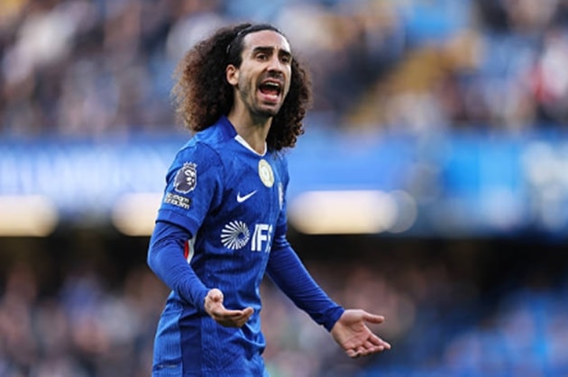 Marc Cucurella vất vả đối đầu với hàng công đẳng cấp của Pep Guardiola