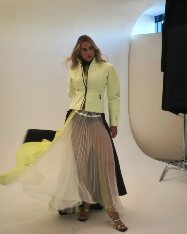 Aryna Sabalenka khoe phong cách gợi cảm trong bộ ảnh mới thực hiện