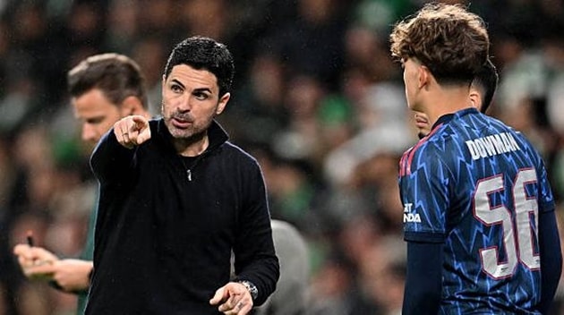 Mikel Arteta đang tìm kiếm những phương án nhân sự mới để vực dậy tinh thần cho Arsenal trong giai đoạn nước rút.