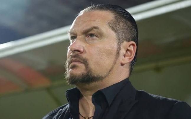 HLV Velizar Popov tuyên bố sẽ không im lặng trước những quyết định mà ông cho là bất công.