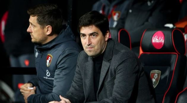 Andoni Iraola được liên kết nhiều với MU.