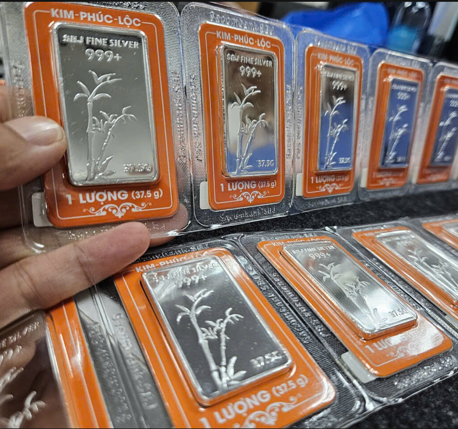 Giá bạc hôm nay 16/4/2026: Trong nước giảm nhẹ