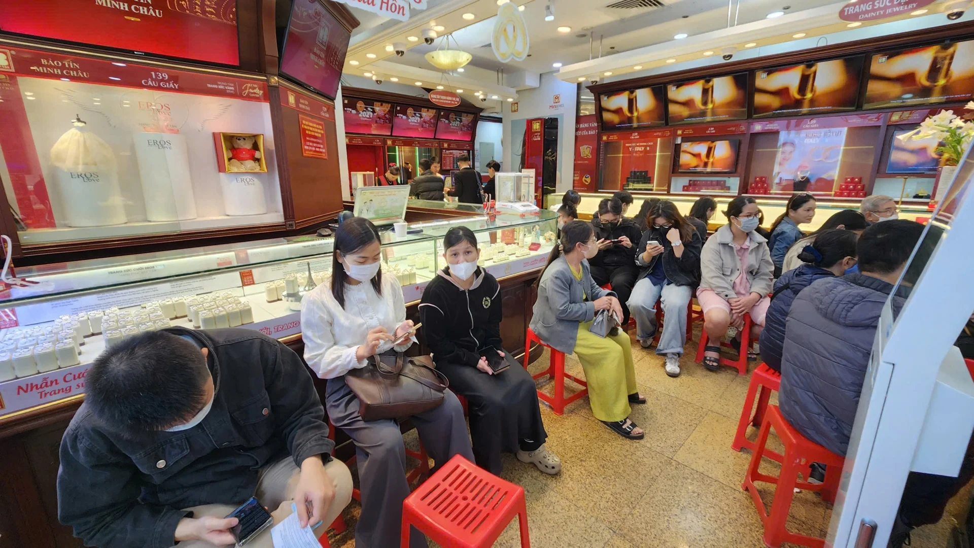 Giá vàng hôm nay 16/4/2026: SJC DOJI PNJ cập nhật sớm nhất