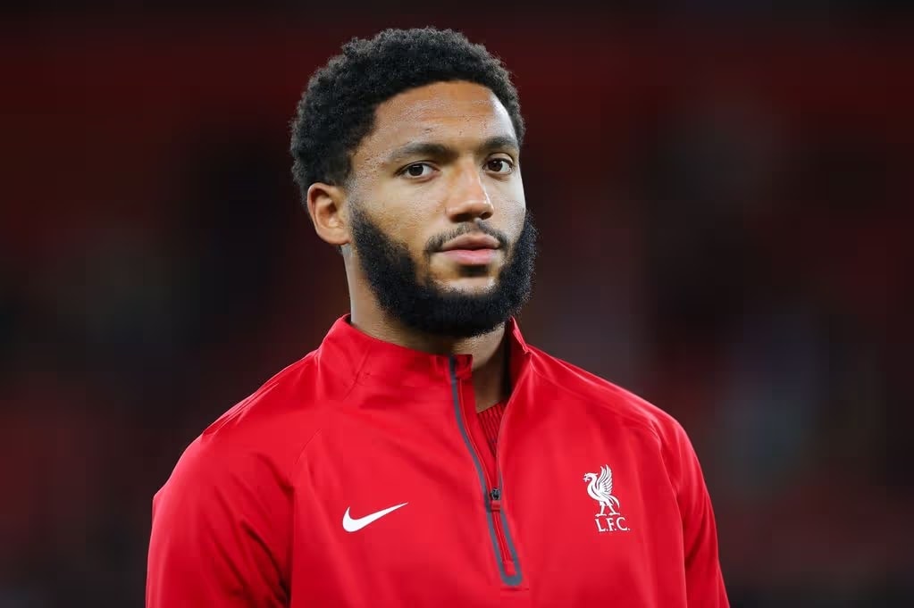Hậu vệ Joe Gomez đang tìm kiếm thử thách mới sau nhiều năm gắn bó.