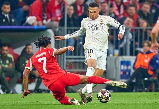 Kylian Mbappe ghi bàn thắng quan trọng cho Real Madrid.