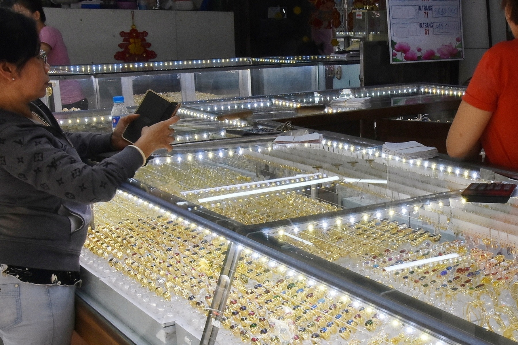 Giá vàng hôm nay 17/4/2026: SJC DOJI PNJ cập nhật sớm nhất