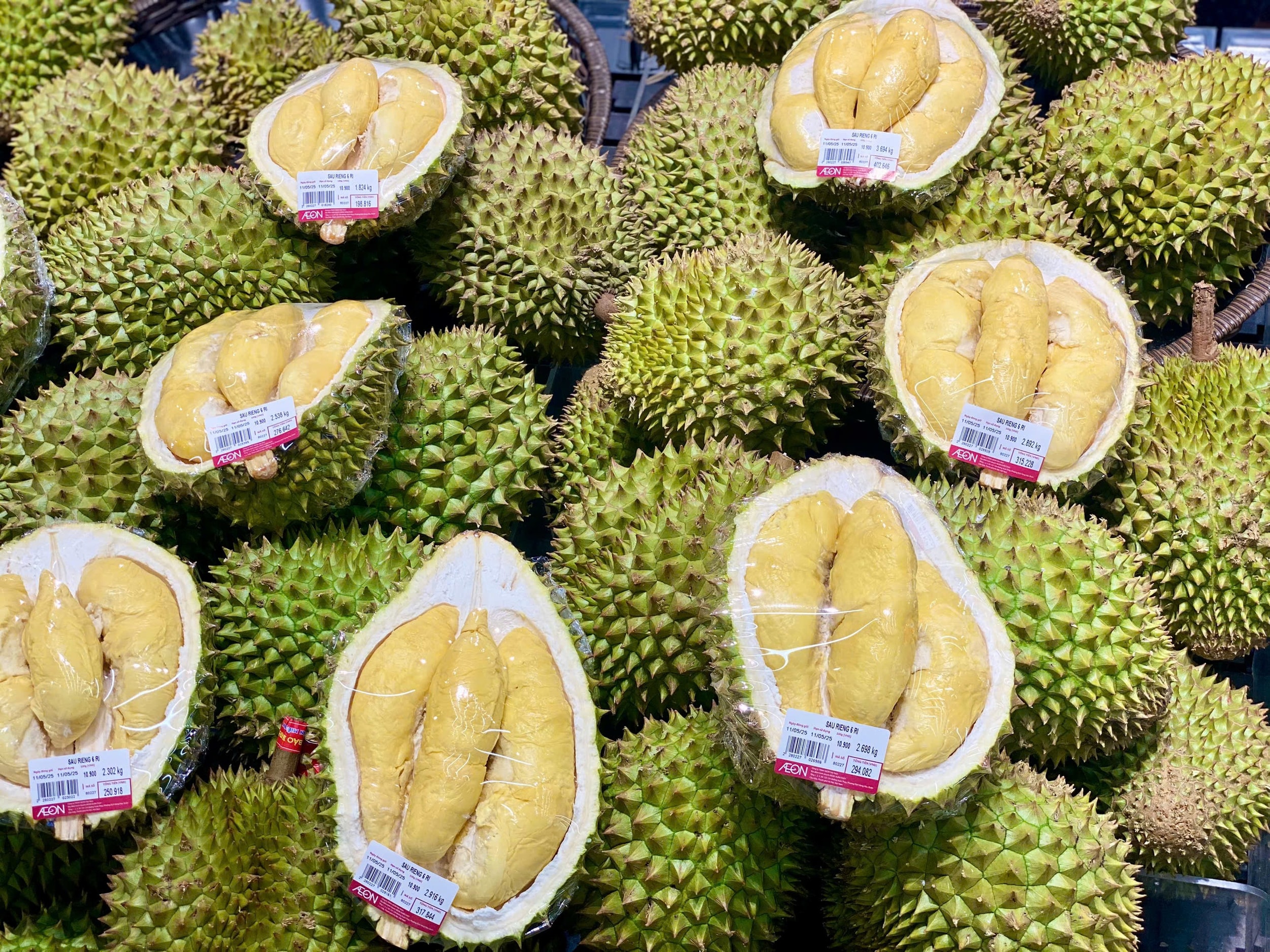 Giá sầu riêng hôm nay 17/4/2026: Sầu riêng đi ngang ba miền