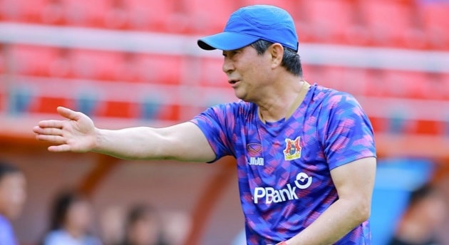Tân HLV Bae Ji-won quyết tâm đưa Ninh Bình vô địch V.League.