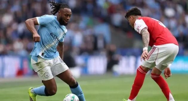 Antoine Semenyo đang trở thành nỗi khiếp sợ tại Ngoại hạng Anh sau khi gia nhập Man City