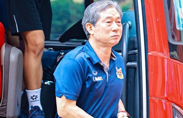 Ông Bae Ji-won cùng Ninh Bình thắng dễ PVF-CAND.