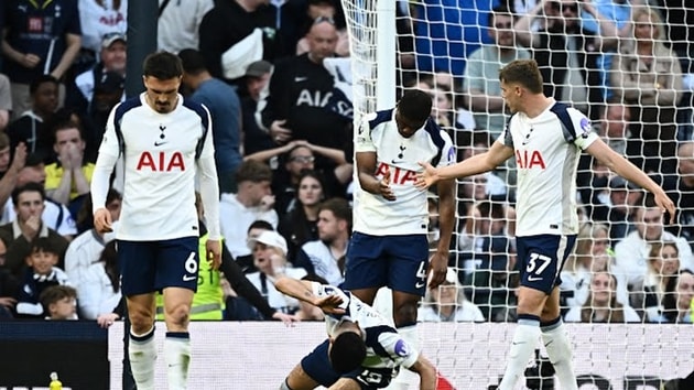 Sự thất vọng của các cầu thủ Tottenham Hotspur.