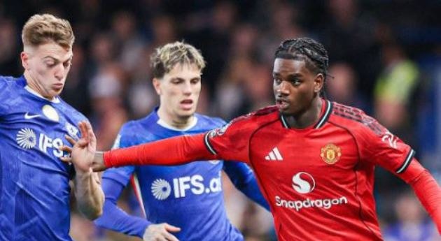 Ayden Heaven gây ấn tượng mạnh mẽ trong ngày ra mắt đội một Manchester United.