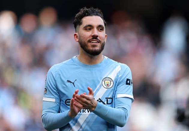 Tiền vệ tấn công: Rayan Cherki – 7.9 điểm Cherki đã mang đến một màn trình diễn ma thuật.