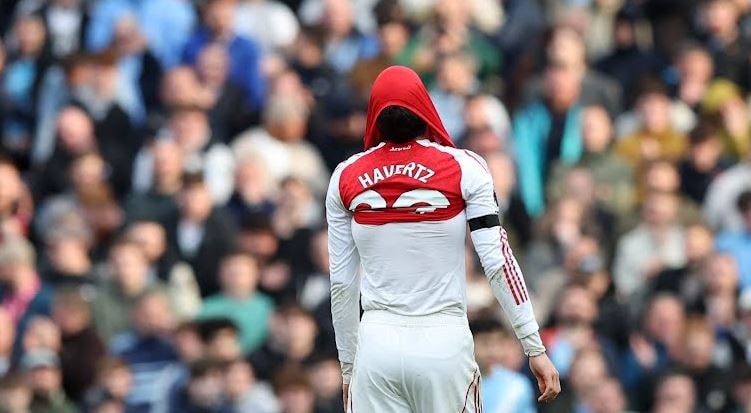 Kai Havertz lộ rõ vẻ thất vọng sau trận thua của Arsenal trước Man City.