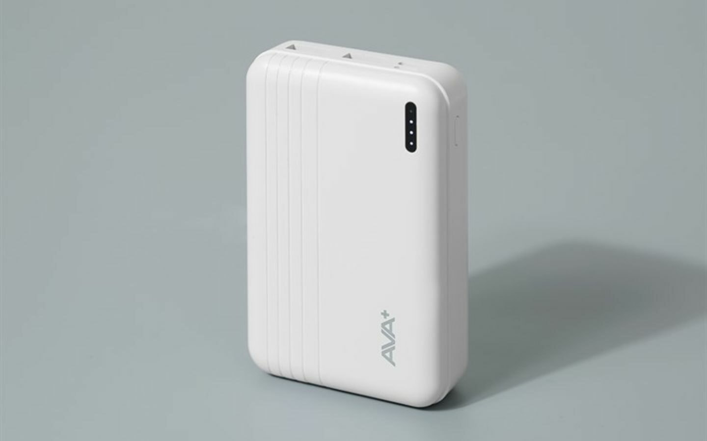 Để đảm bảo an toàn, người dùng nên hạn chế sạc pin dự phòng qua đêm