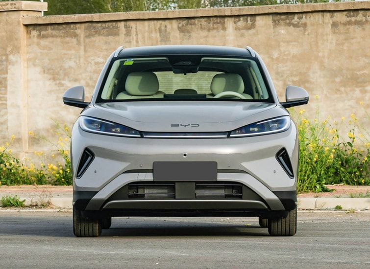 Hệ thống truyền động và pin của BYD Hiace 05