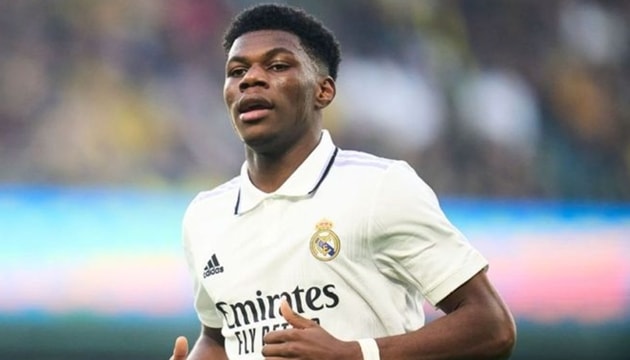 MU theo sát Tchouameni.