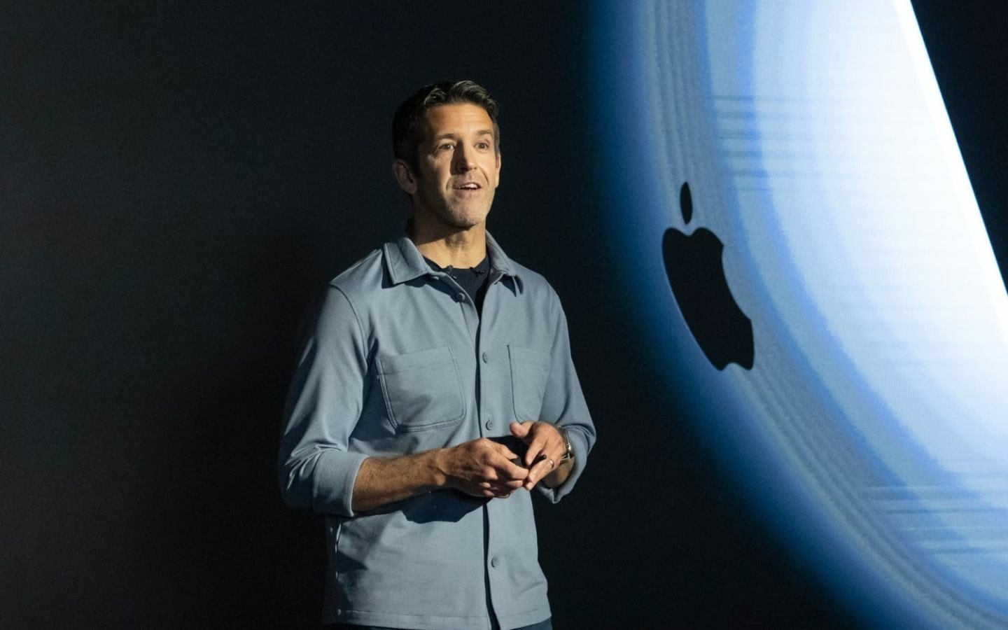 John Ternus sẽ là CEO kế nhiệm của Apple