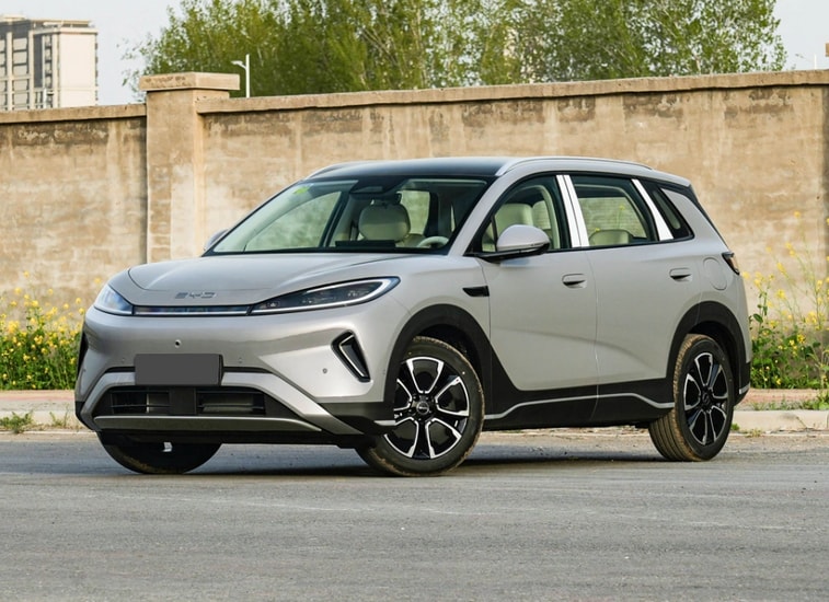 Không gian nội thất hiện đại của Hiace 05 2026