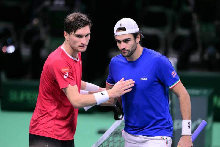 Matteo Berrettini nỗ lực tìm lại phong độ đỉnh cao trên mặt sân đất nện Madrid