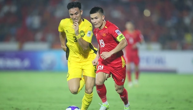 Những ván bài thua cuộc cả trong và ngoài sân cỏ khiến Malaysia thêm phần lao đao.