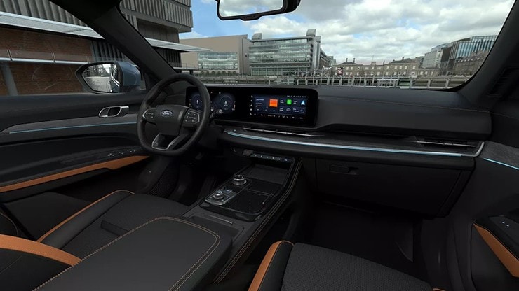 Khoang lái hiện đại với màn hình kép trên Ford Territory 2026