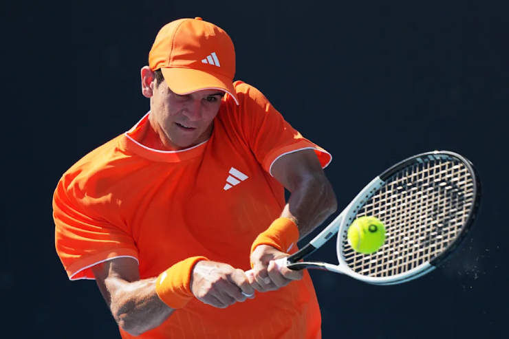 Tay vợt Rafael Jodar thi đấu