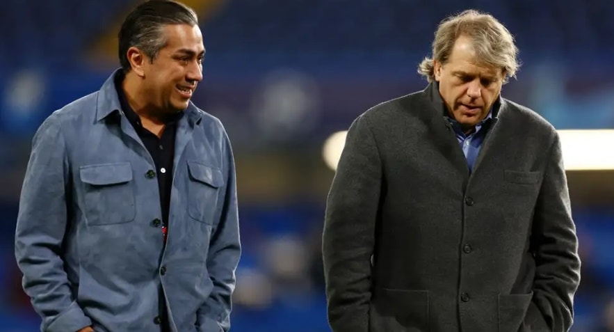 Giới chủ Chelsea cho thấy sự sai lầm trong quyết định lựa chọn nhân sự của mình.