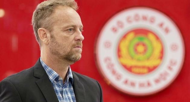 HLV Alexandre Polking chính thức gia hạn hợp đồng với CLB CAHN đến năm 2028.