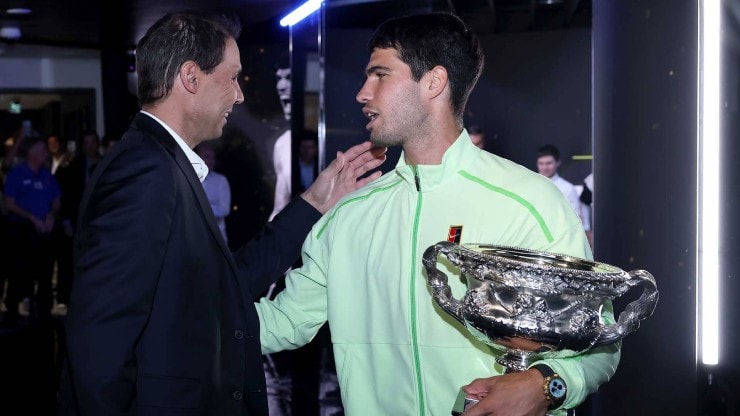 Rafael Nadal gửi lời động viên Carlos Alcaraz sau quyết định rút lui khỏi Roland Garros 2026