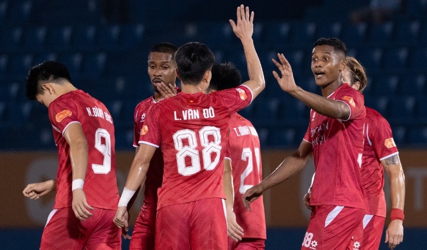 CAHN đang băng băng về đích trong cuộc đua vô địch V-League 2025/26.