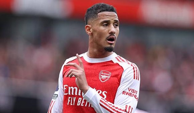 William Saliba đang là mục tiêu hàng đầu của PSG với mức giá 100 triệu euro.