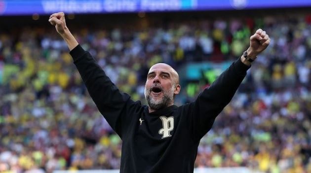 HLV Pep Guardiola trong một trận đấu của Manchester City