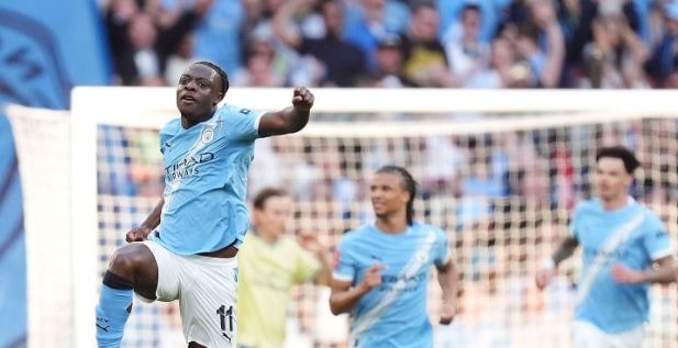 Doku mở đầu cho màn ngược dòng của Man City.