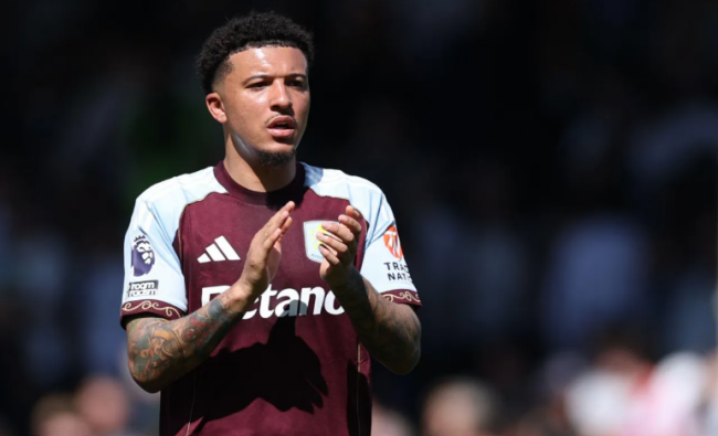 Jadon Sancho trong màu áo Aston Villa.